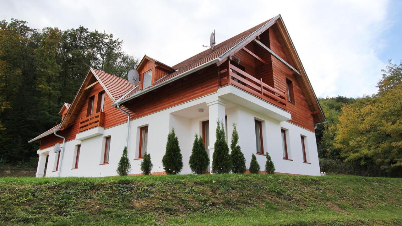 Appartment Kastelo Victoria ซาลัคชานี ภายนอก รูปภาพ