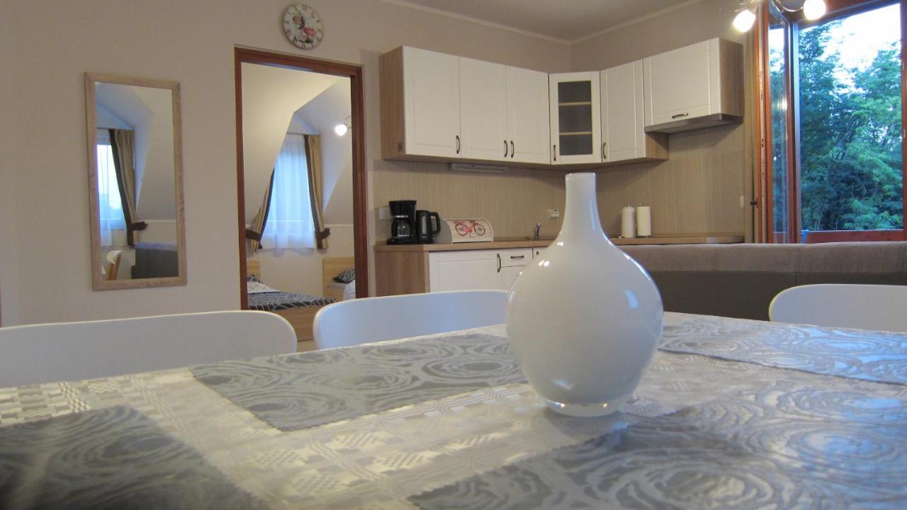 Appartment Kastelo Victoria ซาลัคชานี ภายนอก รูปภาพ